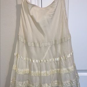 Cream ruffled skirt